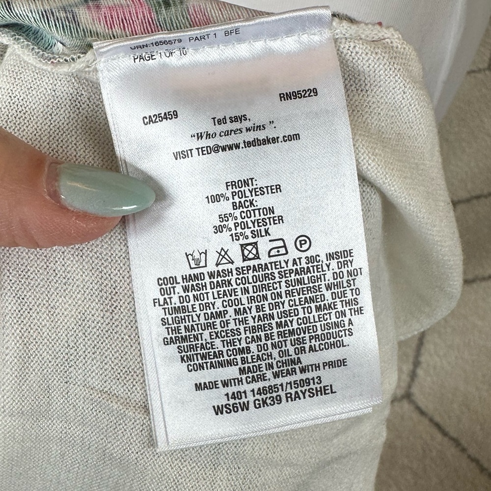 EUC Ted Baker London Silk Blend Floral Sweater - Picture 7 of 9